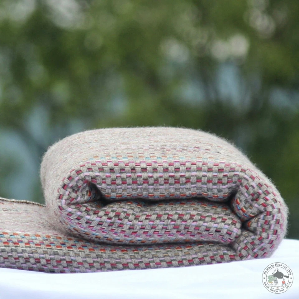 Cashmere Blanket "Yangleshö", Handcrafted from Nepal, Cuddle Throw, Plaid, Quilt - Image 3 of 4