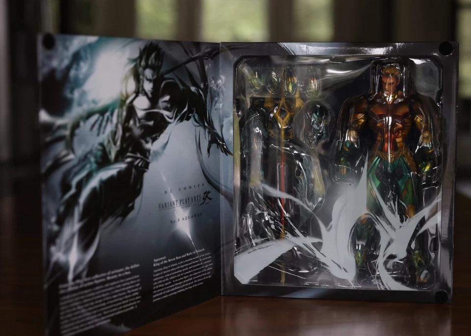 Aquaman Nº 8 figuras de acción Kai DC Comics variante Play Arts  Foto 3 de 4