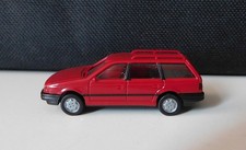 Wiking Modellauto 1:87, VW Passat Kombi, weinrot Dachreling, Zubehör H0