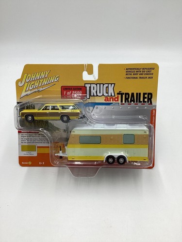 Johnny Lightning Truck And Trailer Yellow 1973 Chevy Caprice Wagon / Camper Trai - Picture 2 of 7