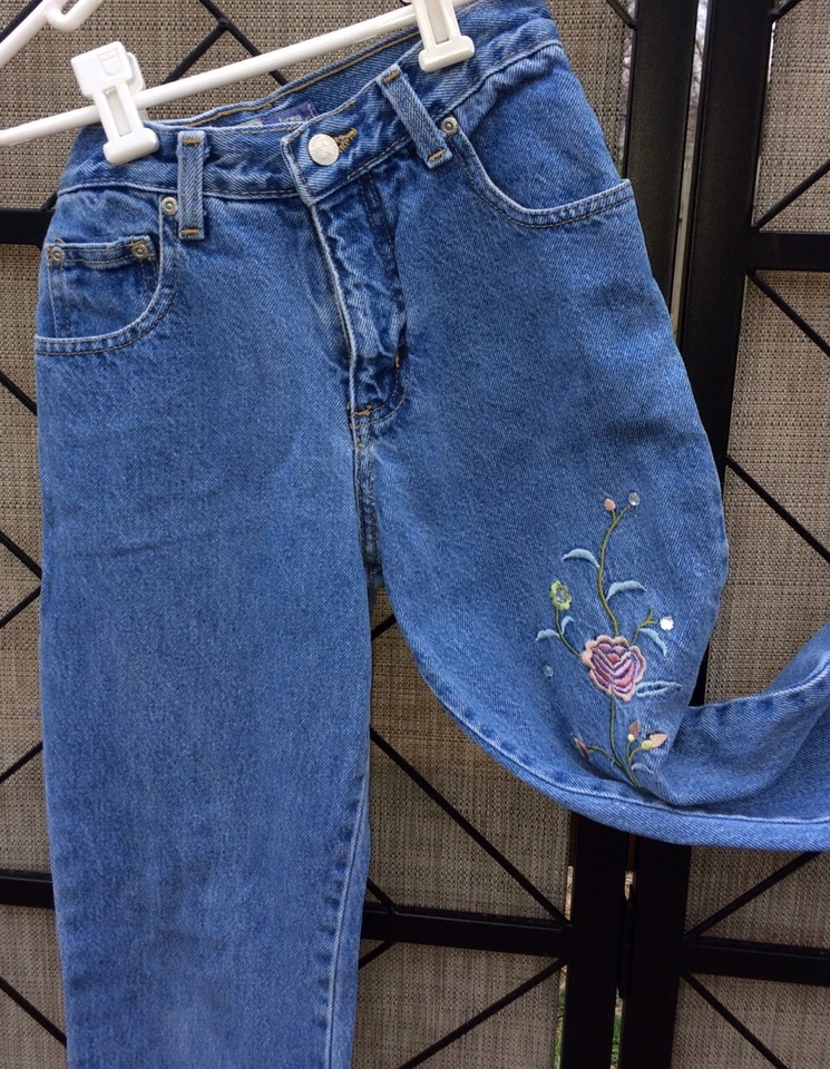 FADED GLORY Girls Blue Denim Embroidery Flowers Detail Flare Leg Jeans Sz 10 - Image 2 of 4