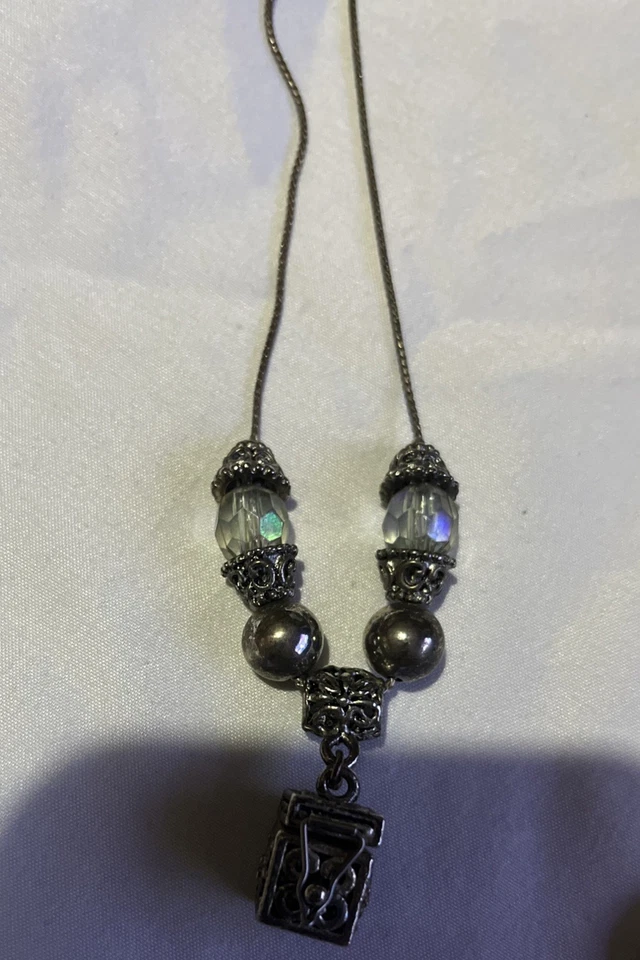 Collar Caja Medallón Tesoro Recuerdo Oración De Colección con Cuentas y Piedras Foto 4 de 4