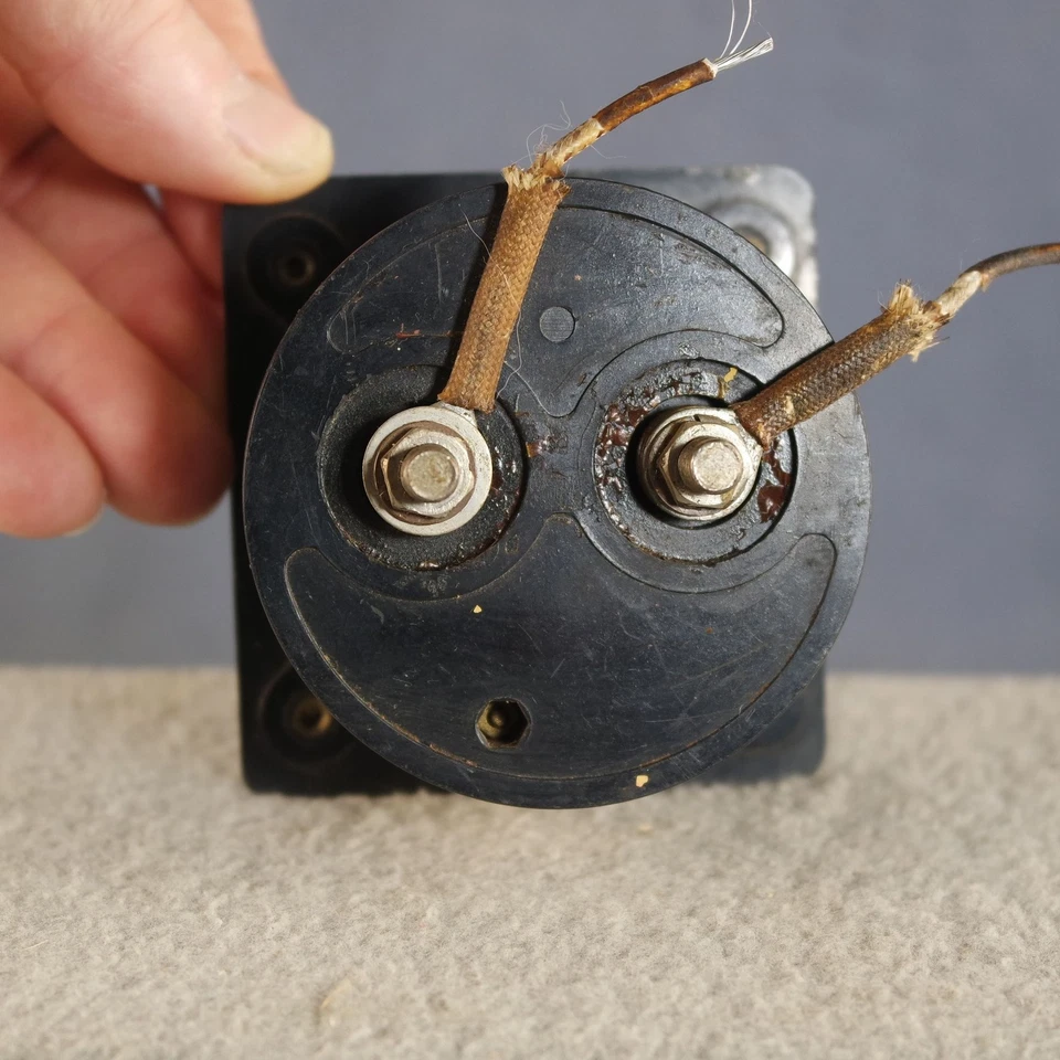 Medidor de painel GE General Electric AC Volts escala 10 volts testado preciso - Imagem 3 de 4