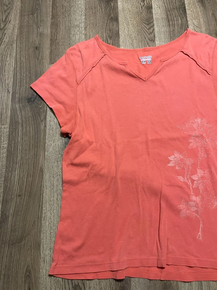 Camisa Columbia, para mujer talla XL, naranja, flor, cuello en V, manga corta Foto 3 de 4