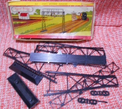 PLASTICVILLE O Scale SIGNAL BRIDGE 1403-79, Vintage 1952