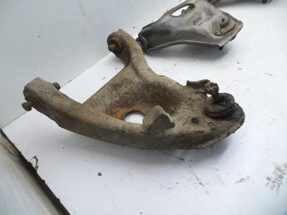 73-81 CAMARO FIREBIRD ОРИГИНАЛЬНЫЙ GM ПОЛНЫЙ НАБОР РЫЧАГ УПРАВЛЕНИЯ A-ARM ARMS 1980 - Изображение 2 из 4