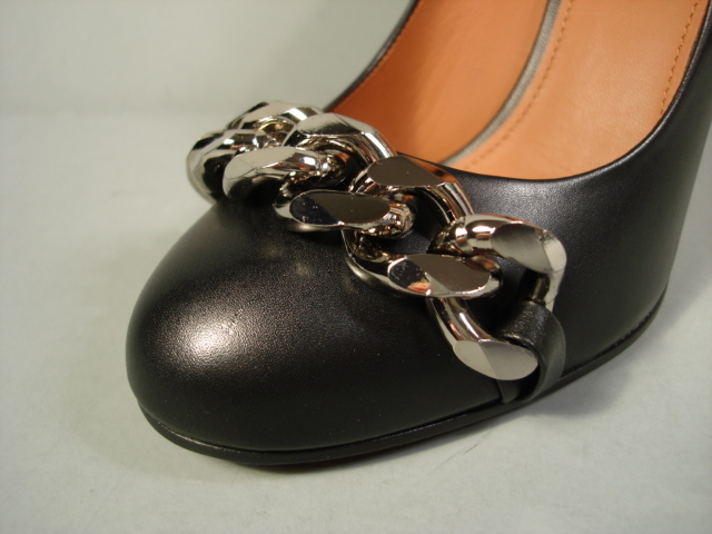 GIVENCHY CLASSIC BLACK BLACK BLACK LEATHER ROUND TOE SILVER CHAIN PUMPS HEELS 36 6 NEW 779365 GIVENCHY CLASSIC BLACK BLACK BLACK LEATHER ROUND TOE SILVER CHAIN PUMPS HEELS 36 6 NEW 779365
