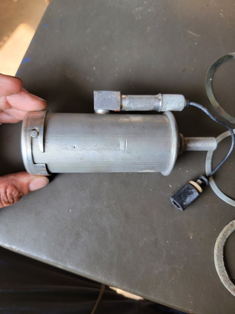 NOS Electric Fuel Pump Assembly for M151 M151A1 & M718 Mutt Jeep 