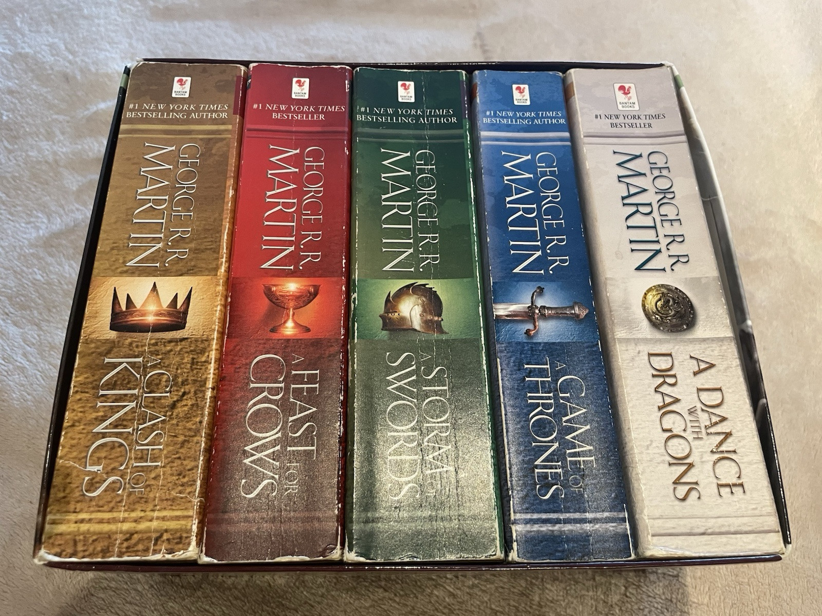 Epic George R.R. Martin A Game of Thrones 5-Book Fantasy Box Set-image