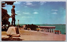 Vintage Statue of Massasoit & Portico Over Plymouth Rock Postcard