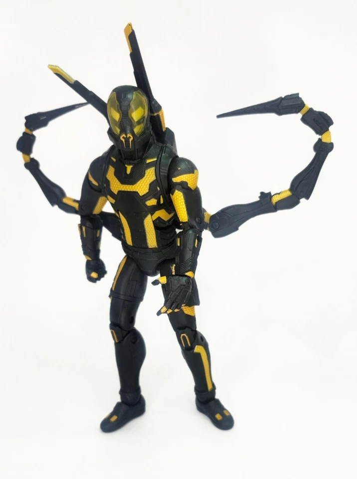 Boneco de ação Marvel Legends MCU 10º aniversário jaqueta amarela 6" - Hasbro   - Imagem 3 de 4