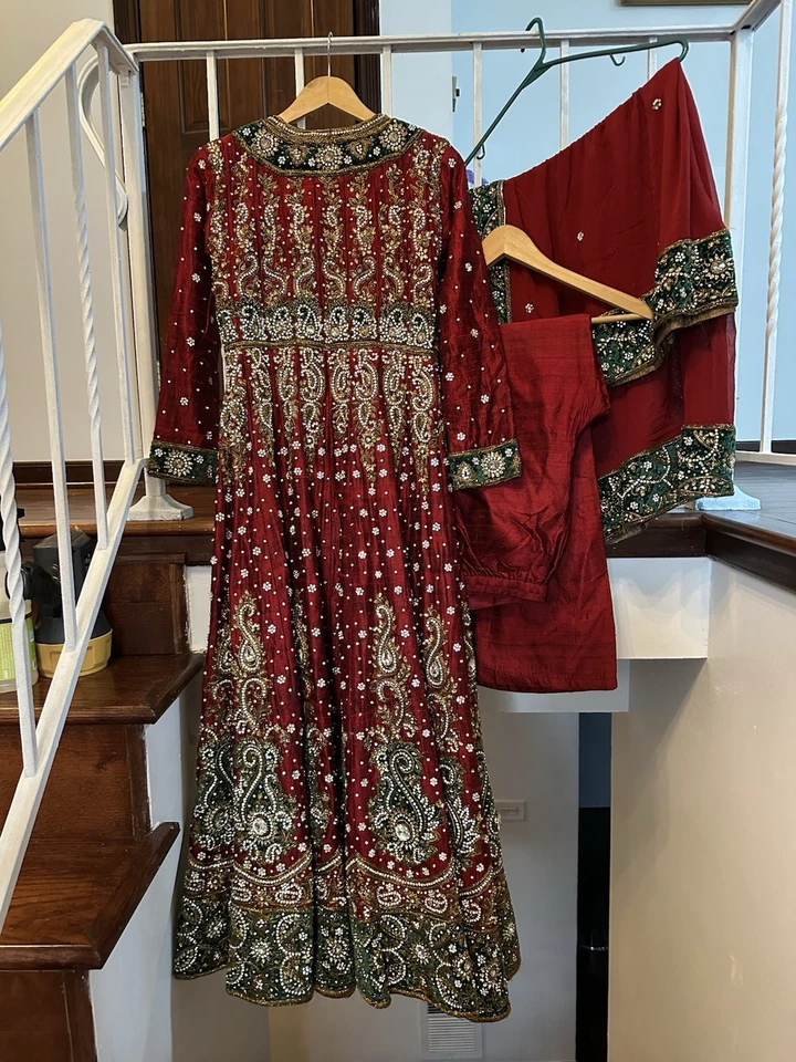 Red Raw Silk With Zardozi Work With Red/Green Border Dupatta And Plant - Image 3 of 4