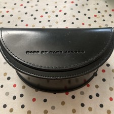 MARC BY MARC JACOBS Black Magnetic Sunglasses EyeGlasses CASE 100 AUTHENTIC