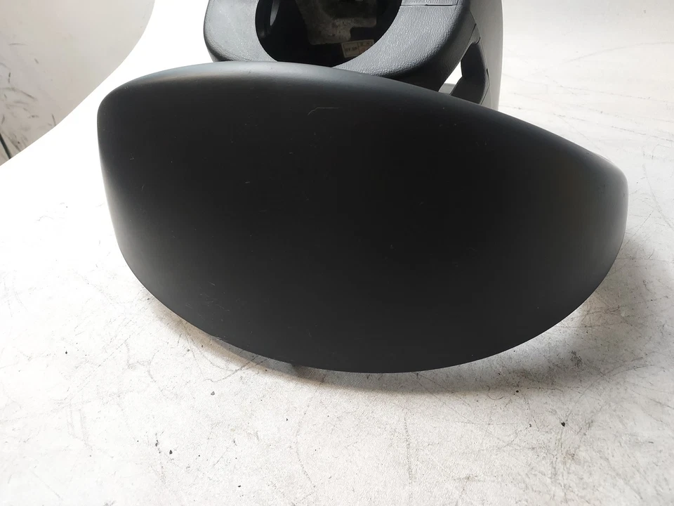 2007-2010 Hyundai Elantra Steering Column Shroud w/ Speedometer Bezel Surround - Image 4 of 4