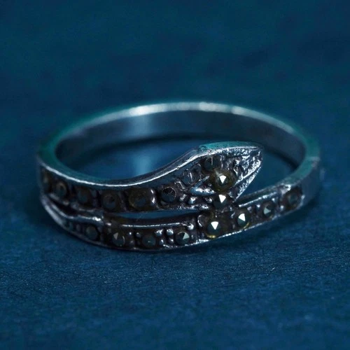 Size 7, vintage Sterling 925 silver handmade entwined snake ring with Marcasite