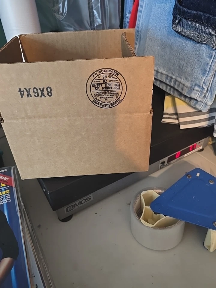 GE Refresh LED Daylight HD Light Bulb BR30 8W 65W Replacement 650 Lumen Dimmable - Image 2 of 4