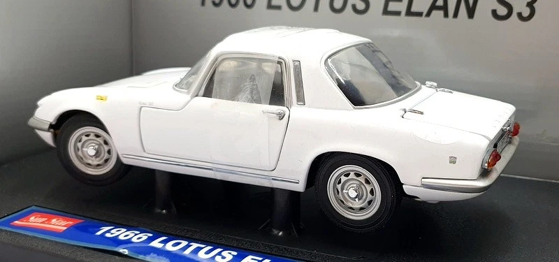 Sun Star 1/18 Scale 4071 - 1966 Lotus Elan S3 Coupe - Cirrus White - Bild 2 von 4