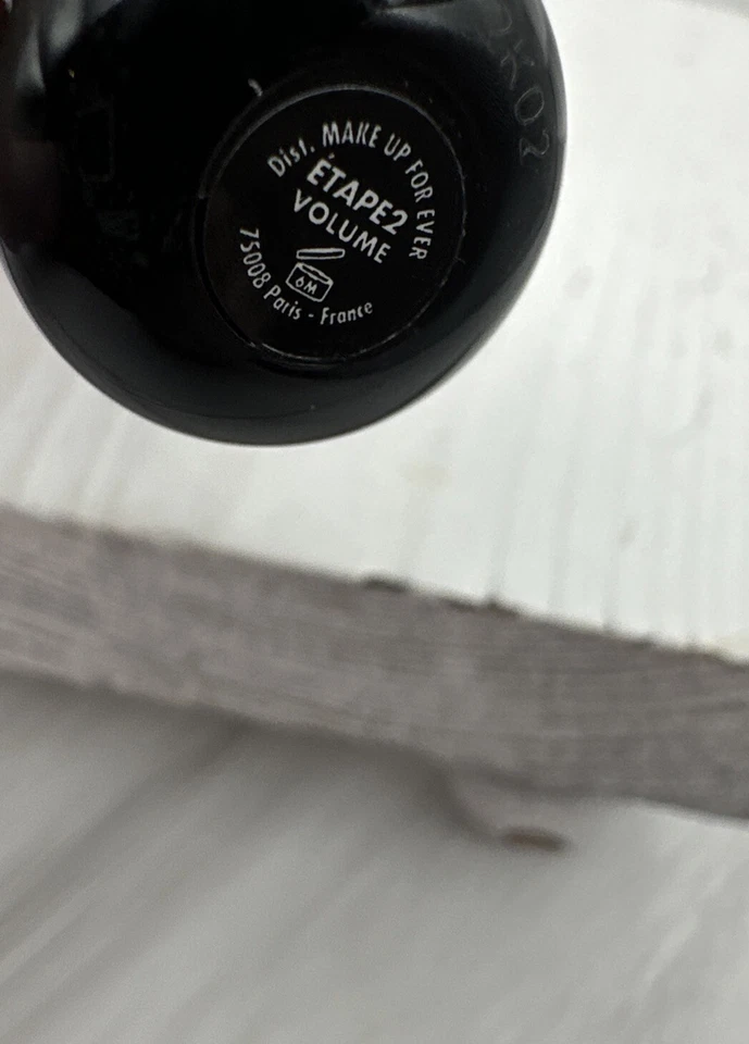 Make Up For Ever The Professional 24HR Doubl/-Ended Lifting & Volumizing Mascara - Image 4 of 4