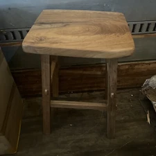 Lily’s Living AM90972140 30" H Rectangle Solid Walnut Live Edge Bar