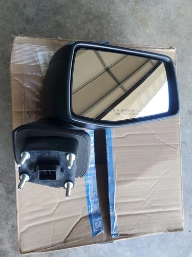 New OEM 2019-2024 Chevrolet Silverado/GMC Sierra 1500 Passenger Side Mirror 