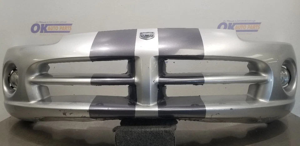 04 DODGE VIPER GEN 3 FRONT BUMPER ASSEMBLY SILVER WITH GRAY STRIPES Foto 2 de 4