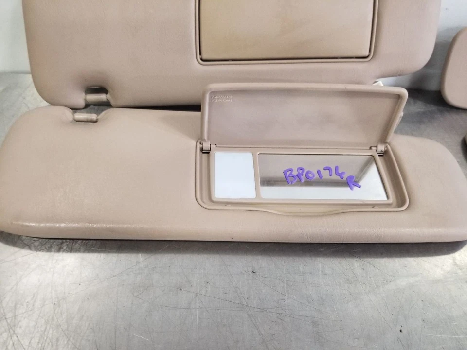 99 1999 LEXUS LX470 LF40 SUN VISOR SET BEGIE LEFT DRIVER AND RIGHT PASSENGER - Image 4 of 4