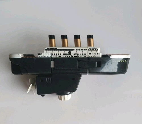 Transformer Titanic Bot Robot Transforming Figure Working Condition Dragon Toys