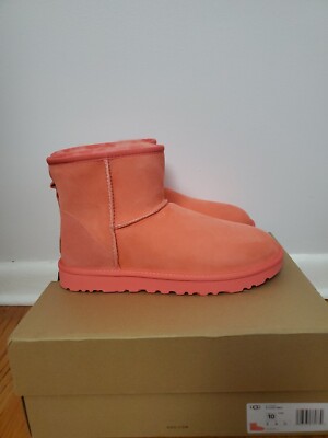 UGG Classic Mini Genuine Shearling Lined Women's Boot Size US 10
