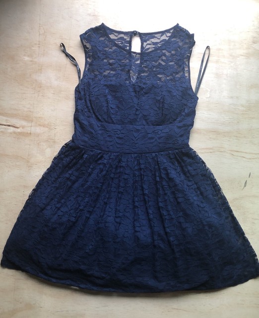 B. Darlin Navy Blue Lace Dress Juniors Size 11/12 Women’s Juniors prom