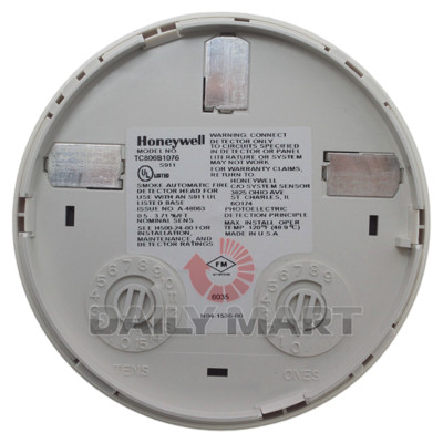 New In Box HONEYWELL TC806B1076 Photoelectric Smoke Sensor