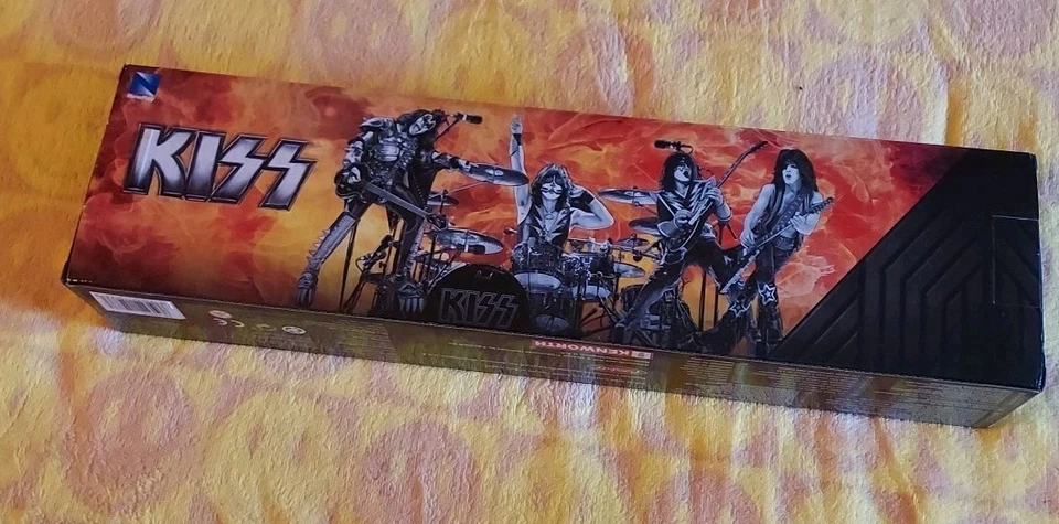 KISS Tour Bus 2016. Peterbuilt. NEW. MINT. 1:43 Scale. - Image 2 of 3