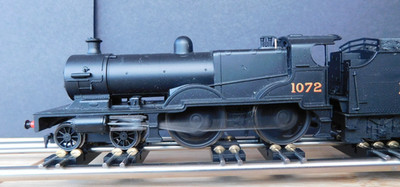 Hornby R3276 Class 4P Compound 4-4-0 1072 in LMS schwarz
