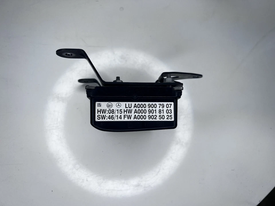 MÓDULO SENSOR DISTANCIA CONTROL CRUCERO MERCEDES-BENZ 15-18 OEM: A000 900 79 07 Foto 2 de 3