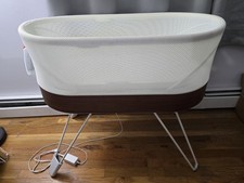 Happiest Baby Snoo Smart Sleeper Bassinet