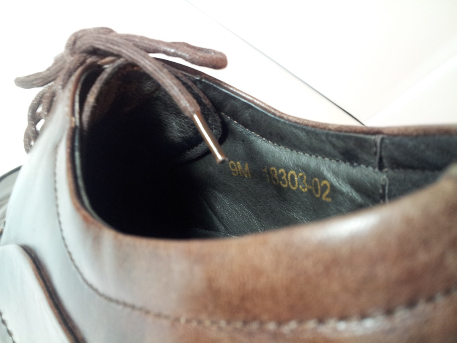 SAOLA Scarpe eleganti comode Oxford da uomo FLORSHEIM punta cucita marrone pelle 9 M BELLE!