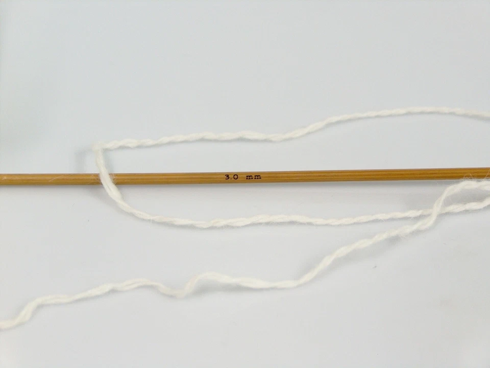 Hilos de hielo de cachemir blanco angora 68754 mezcla de lujo peso deportivo 50 gr 218 yardas Foto 3 de 4