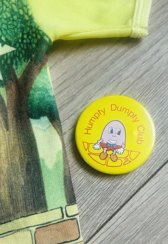 Rare 1970s Humpty Dumpty Kids Tee & Vintage Badge Good Condition Retro - Image 3 of 4
