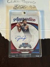 2021-22 Panini Chronicles - Apprentice Signatures Damian Jones #APP-DJO Red (AU)