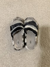 Uggs Women's Gray/Black Fluffita Slide Size 7 Excellent Condition