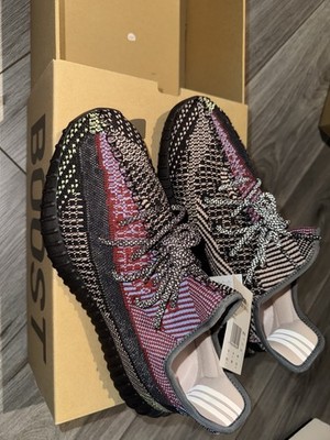 Adidas Yeezy Boost 350 v2, Gr. 10,5 (44 2/3), Yecheil (non reflective) NEUWERTIG