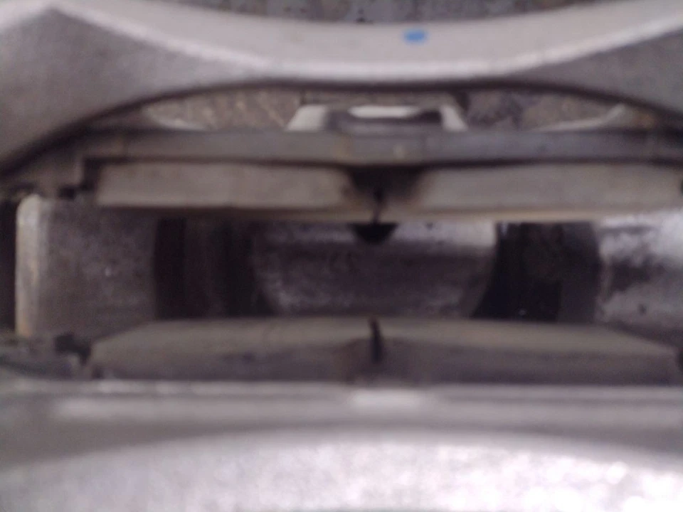 Pinza delantera izquierda conductor 13567367 para Chevrolet Blazer 24-25 3084686 Foto 2 de 4