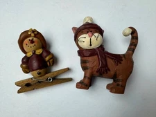 Blossom Bucket Cat Hat & Clip Snowman Christmas Winter Figurines Suzi Skoglund