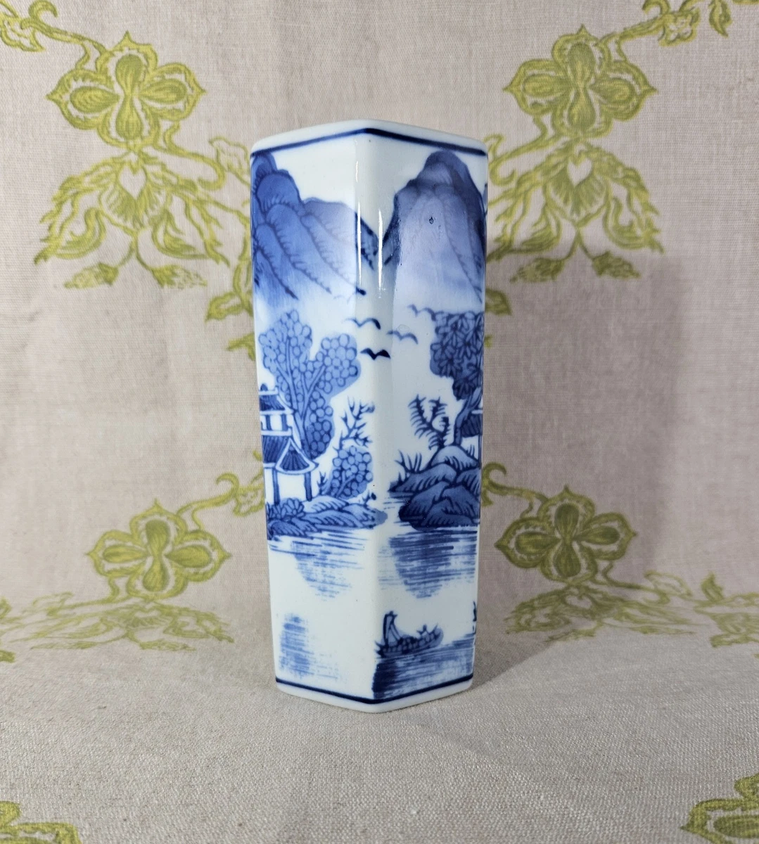 Vintage Mid Century Blue & White Porcelain Chinese Hexagon Vase Shabby Chic