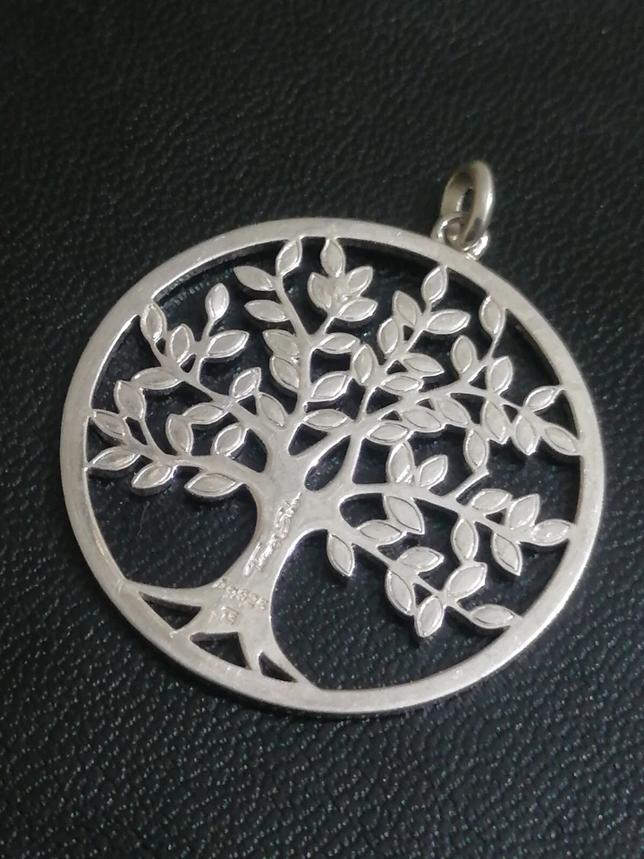 Authentic Thomas Sabo Tree of Life In Circle With White Zircon Pendant 43.5mm 8g - Image 4 of 4