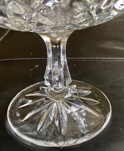 Vintage Crystal Zajecar 24% Lead Footed Compote. Made in Yugoslavia 7” W x 7”H - Picture 6 of 10