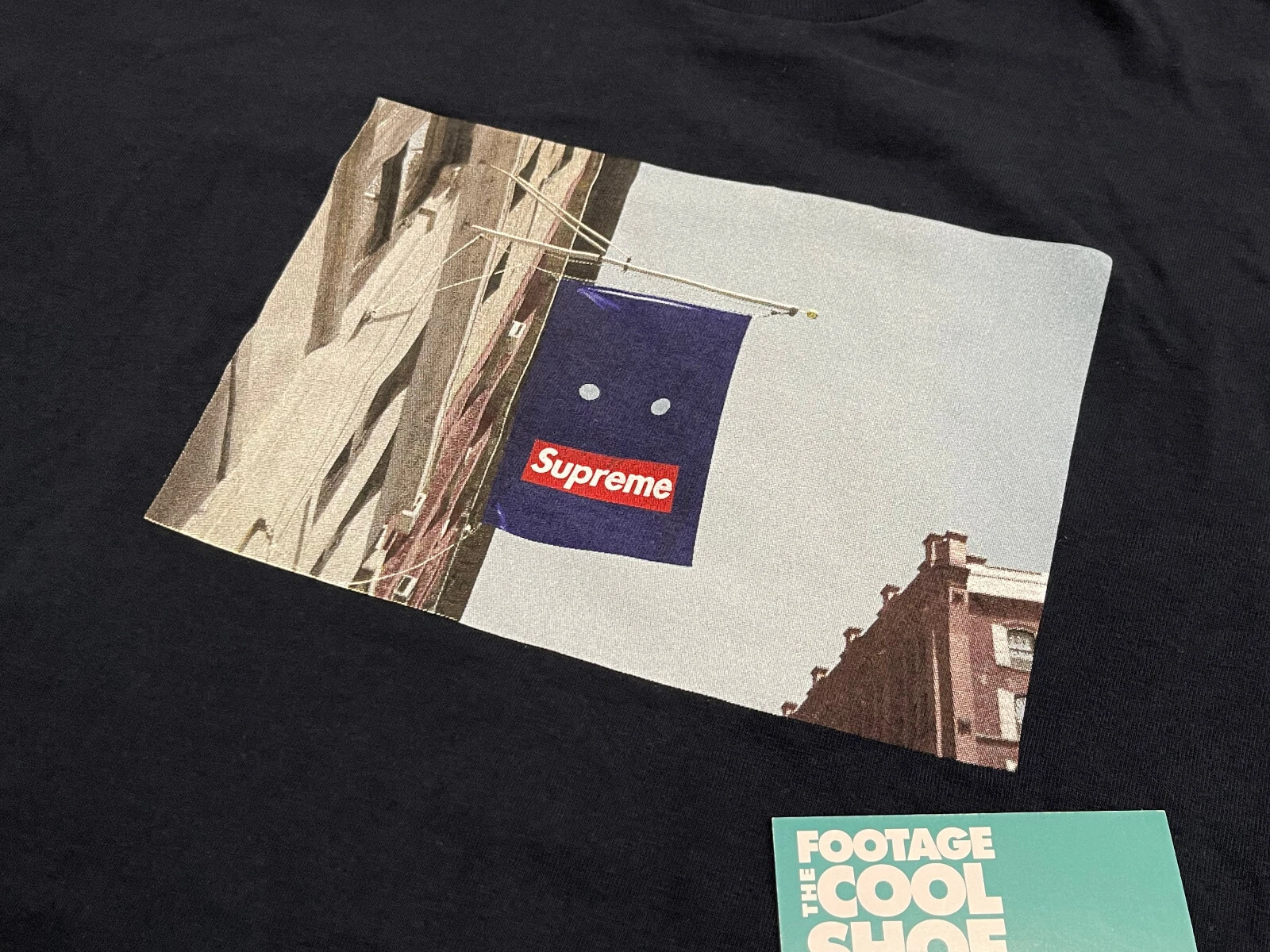TEE SHIRT BANNIÈRE SUPREME 2019 BOÎTE DRAPEAU LOGO BLEU MARINE BLANC LARGE L