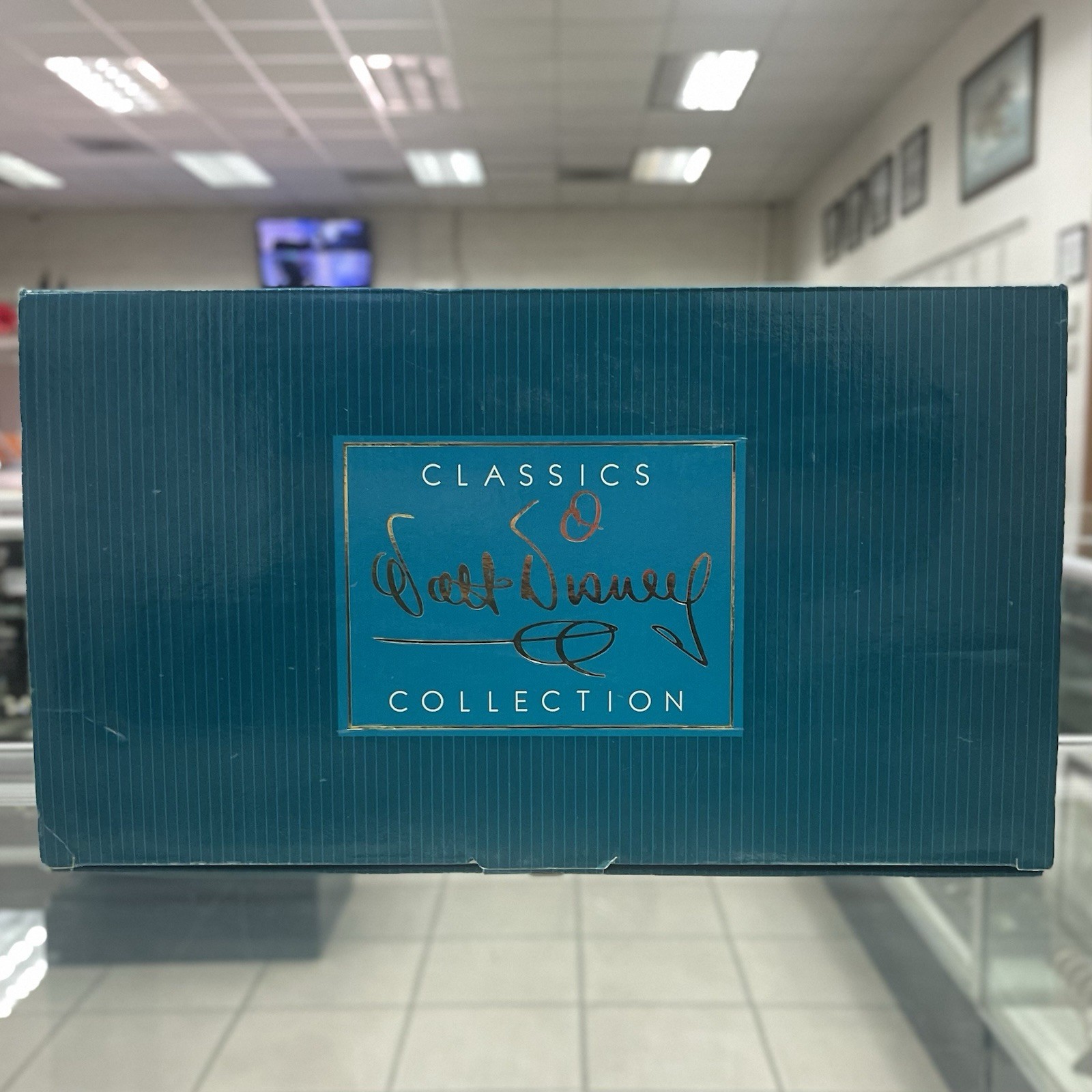 Disney WDCC Beauty and the Beast Wardrobe "You'll Look Ravishing in This One"