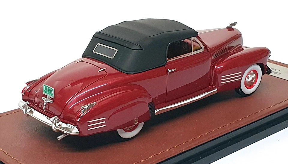 GLM 1/43 Scale GLM119704 - 1941 Cadillac S62 Convertible Coupe - Met. Red — 第 2/4 张图片