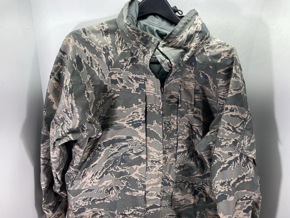 USAF ECWCS Goretex Parka Medium Short Full Zip Tiger Stripe Camouflage NWOT - Image 2 of 4