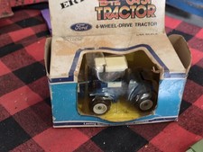 ERTL 1/64 FORD FW 60 TRACTOR NEW IN HORRIBLE BOX